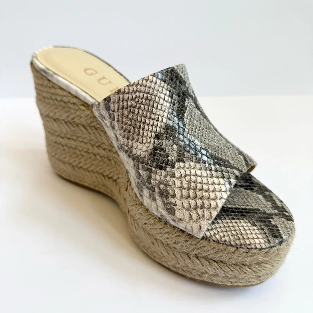 Guess Women's Evba Jute Wrapped Slip on Wedge Espadrilles - Snake‎ Size 8M NIB